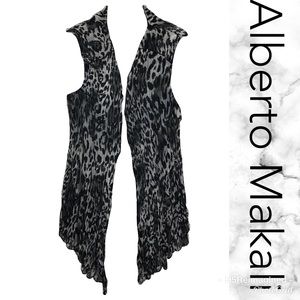 Leopard print vest